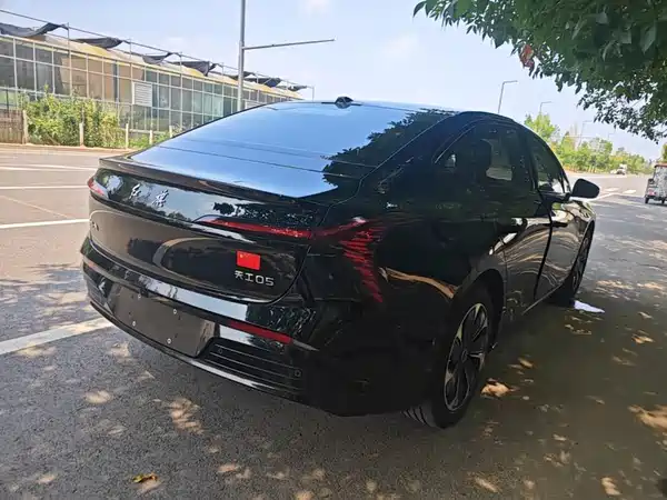 Hongqi Tiangong 05 2025