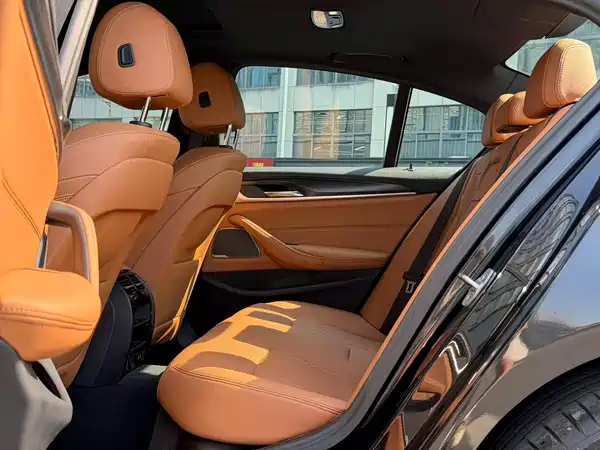 BMW 5 Series 2022