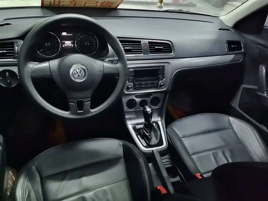 Volkswagen Lavida 2015 — фото 15