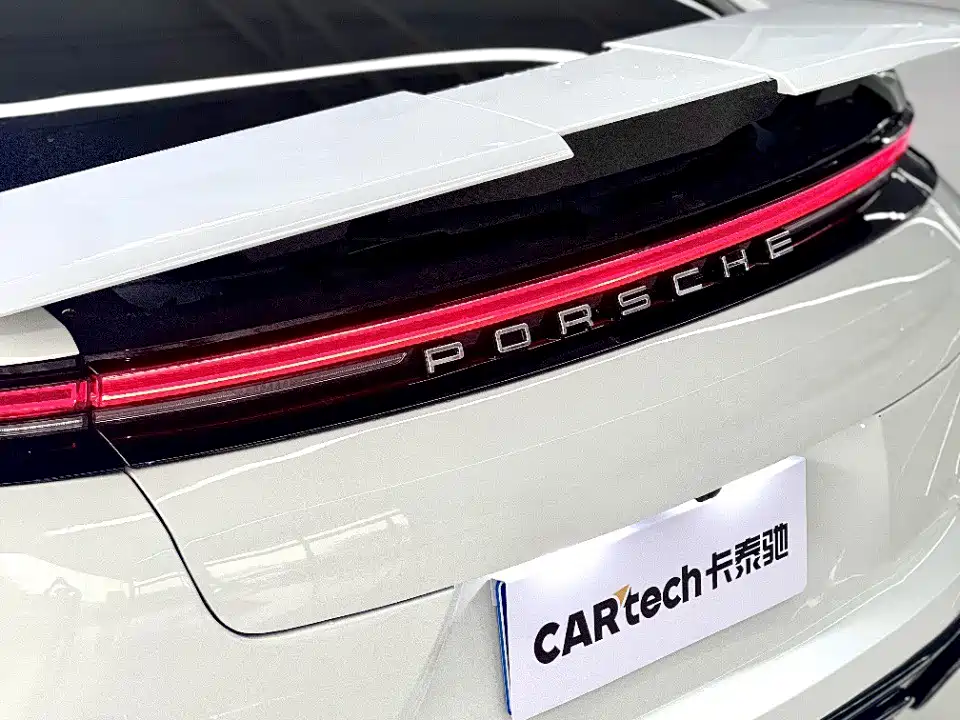Porsche Panamera 2012 — фото 10