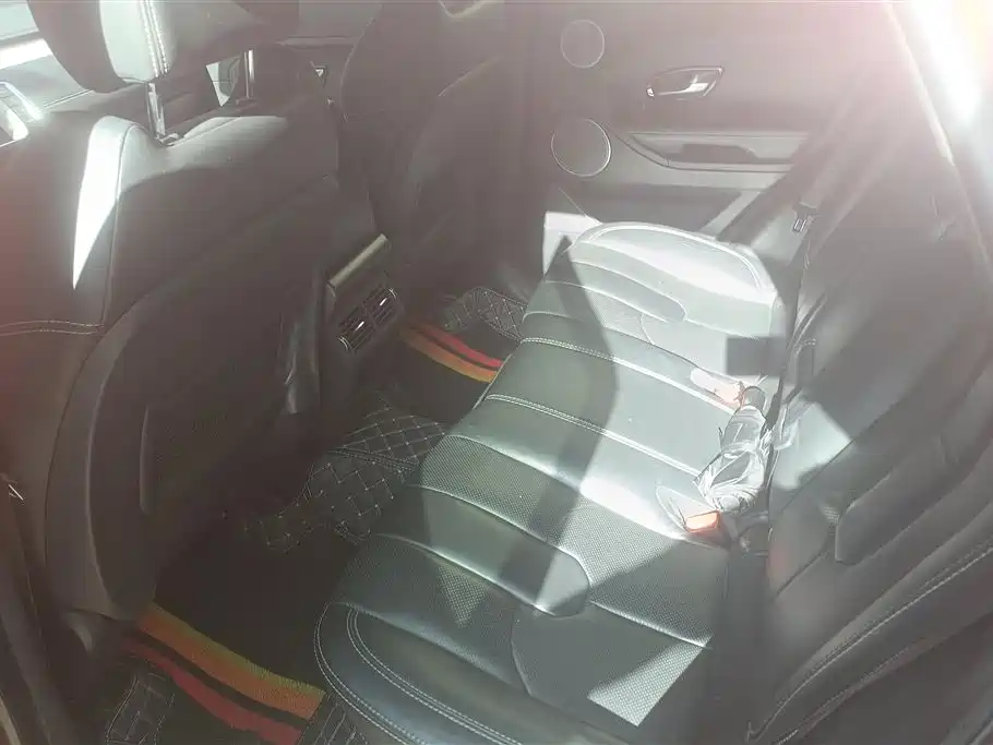 Land Rover Evoque 2012 — фото 11