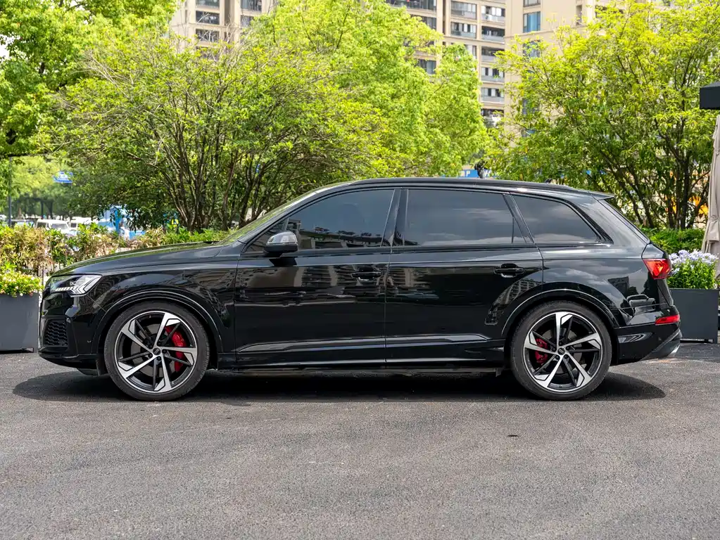 Audi SQ7 2025 — фото 3