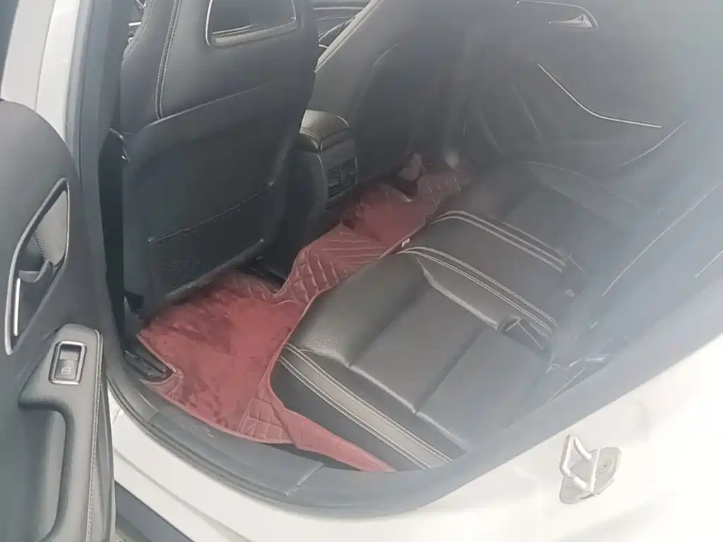Mercedes-Benz GLA 2018 — фото 17