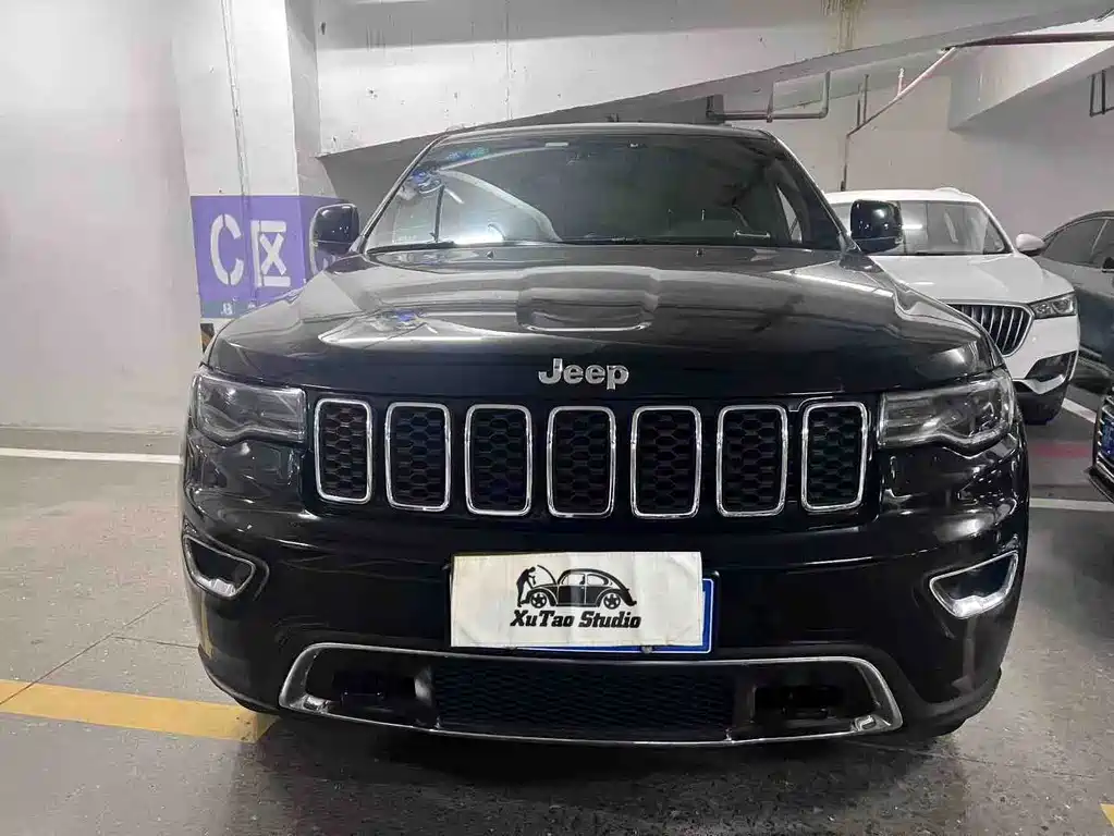 Jeep Grand Cherokee 2019 — фото 2