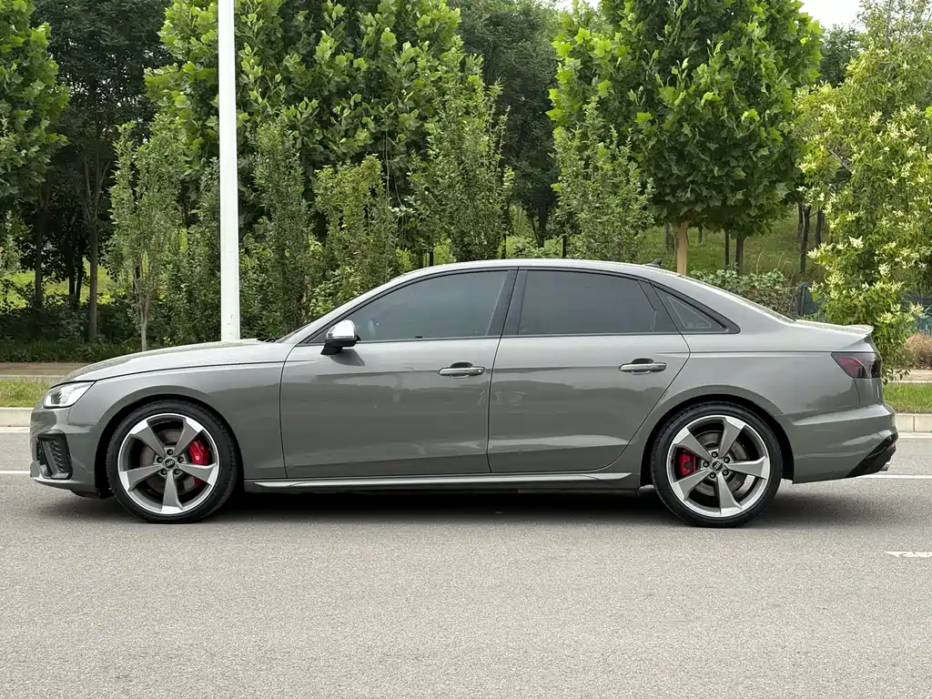 Audi S4 2023