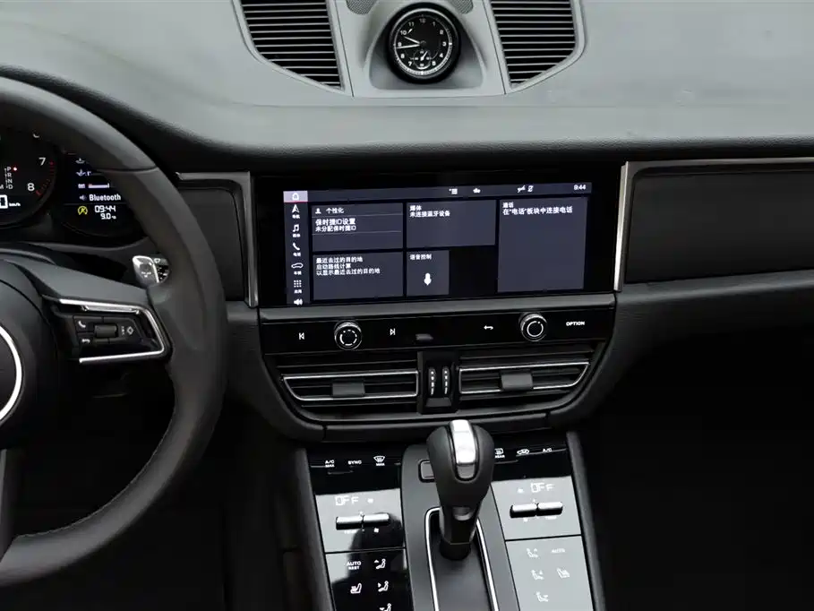 Porsche Macan 2023 — фото 12