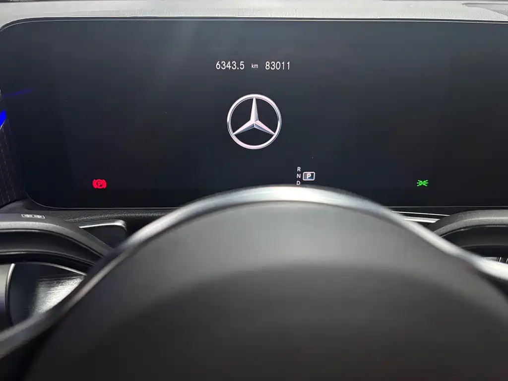 Mercedes-Benz GLB 2023 — фото 12