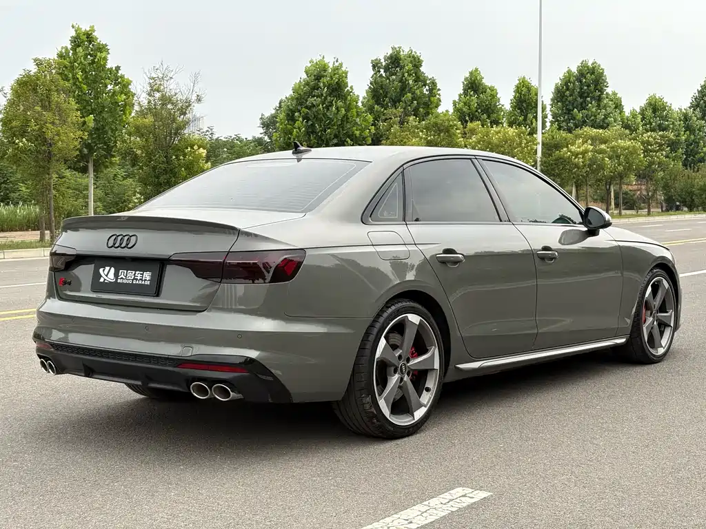 Audi S4 2023