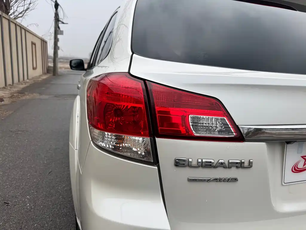 Subaru Outback 2013 — фото 25