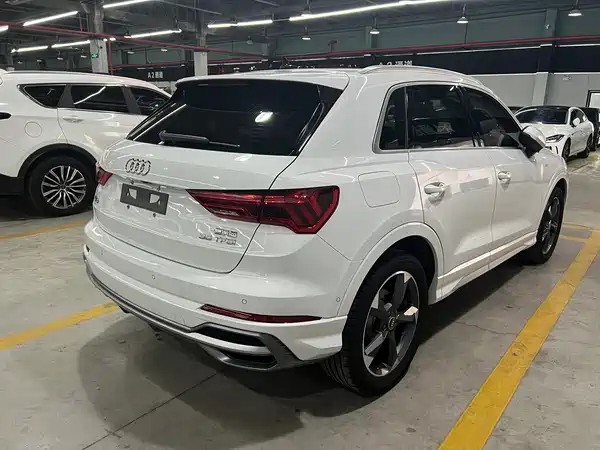 Audi Q3 2022