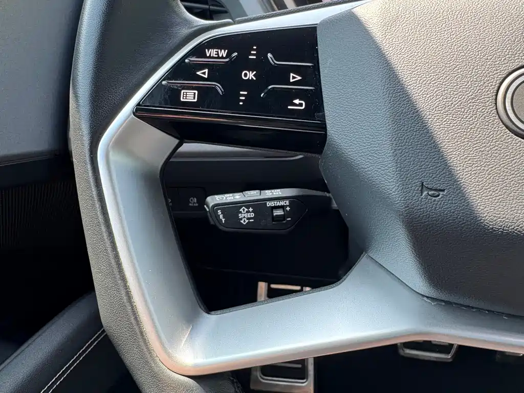 Audi Q5 e-tron 2023 — фото 27
