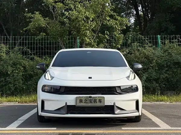 Lynk & Co 03 2022