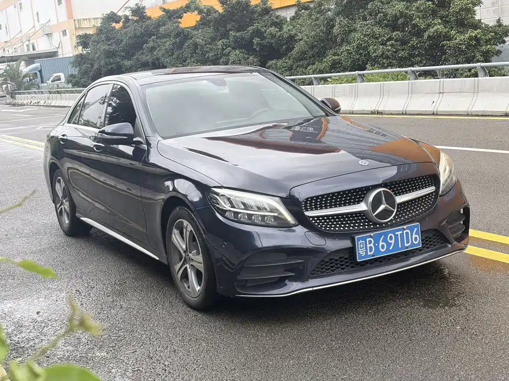 Mercedes-Benz C-Class 2021