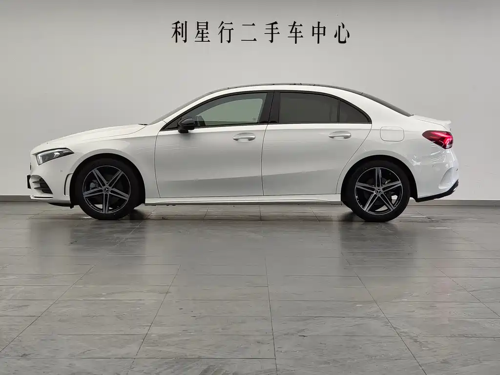 Mercedes-Benz A-Class 2020 — фото 8