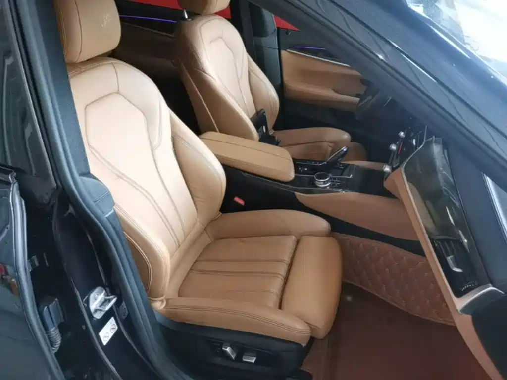 BMW 6 Series GT 2019 — фото 25