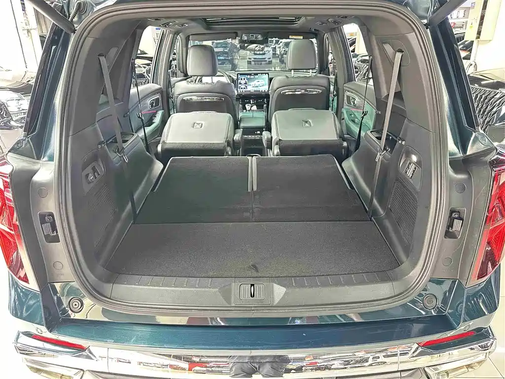 GAC Motor Trumpchi GS8 2022 — фото 31