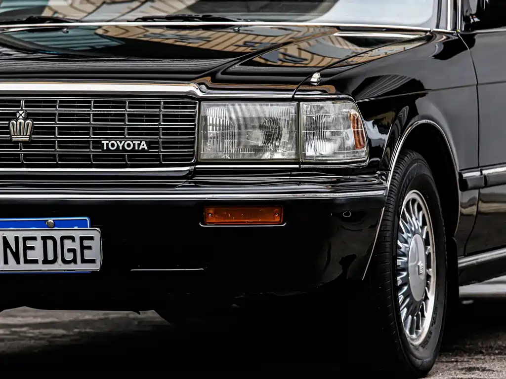 Toyota Crown 1993 — фото 2