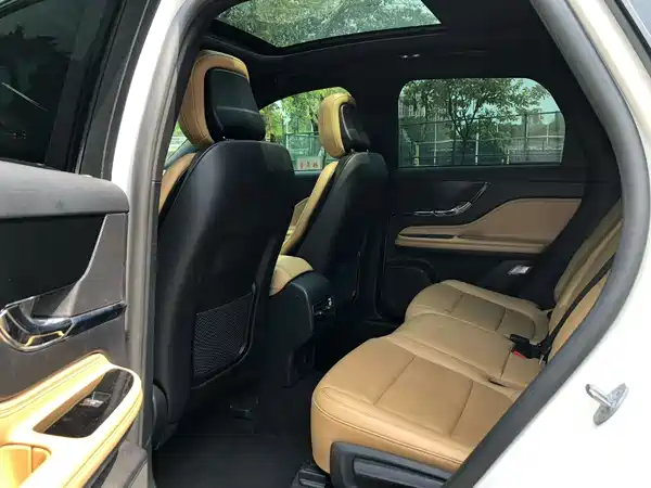 Lincoln Corsair 2021