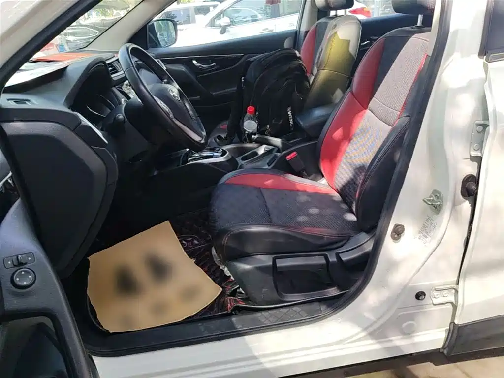 Nissan Qashqai 2017 — фото 15