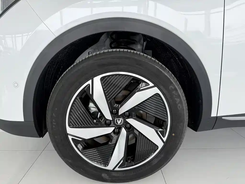Changan CS55 PLUS PHEV 2026 — фото 4