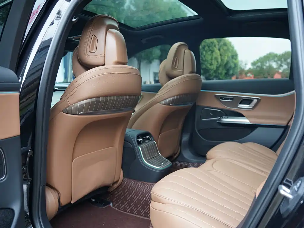 Mercedes-Benz E-Class 2024 — фото 15