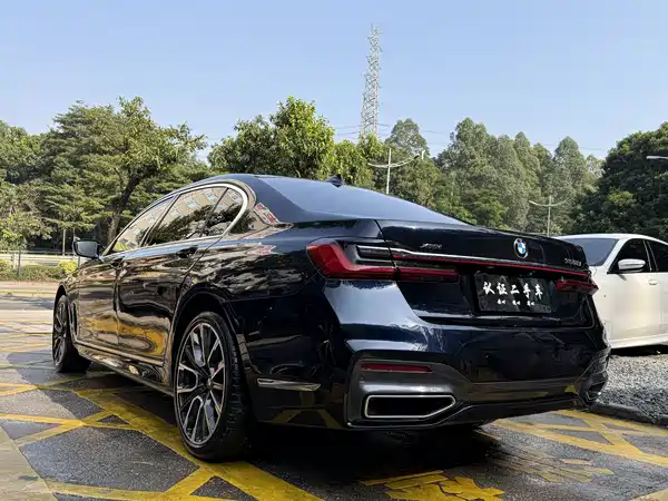 BMW 7 Series 2021