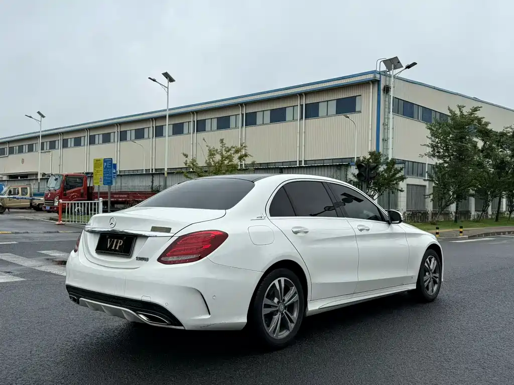 Mercedes-Benz C-Class 2017 — фото 4