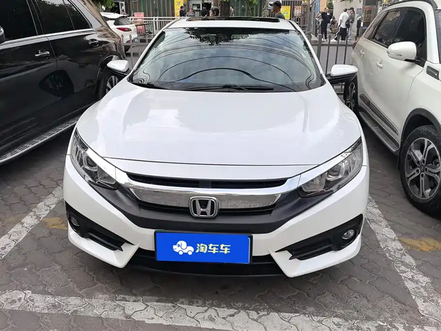 Honda Civic 2018 — фото 2