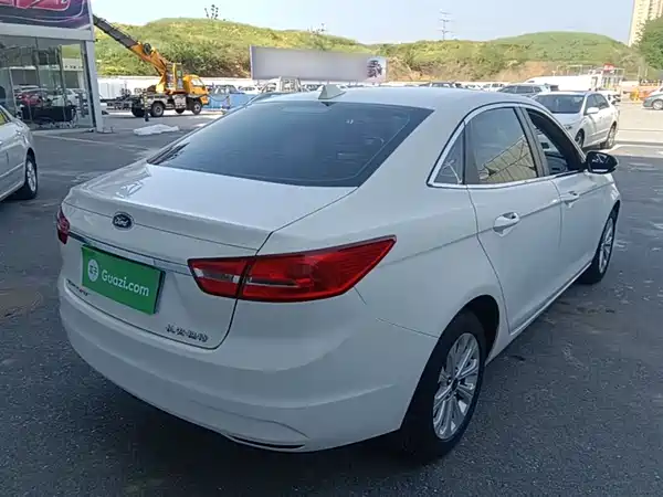 Ford Escort 2017