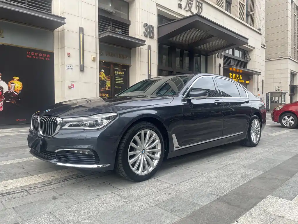 BMW 7 Series 2016 — фото 1