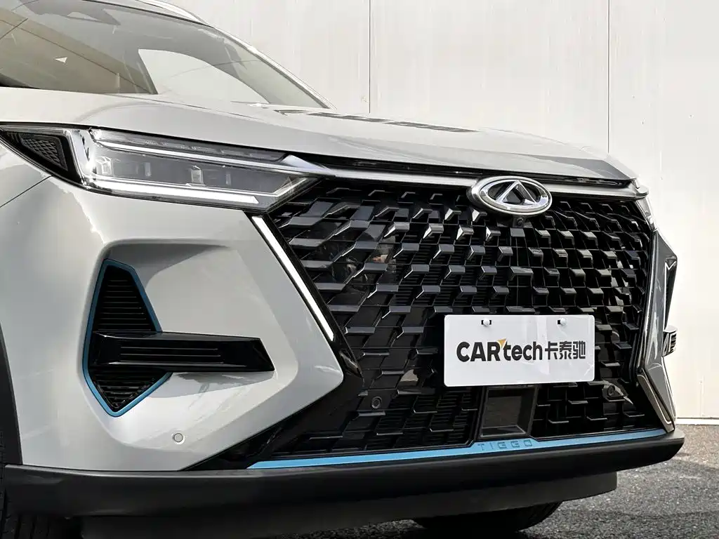 Chery Tiggo 8 PRO New Energy 2025 — фото 15