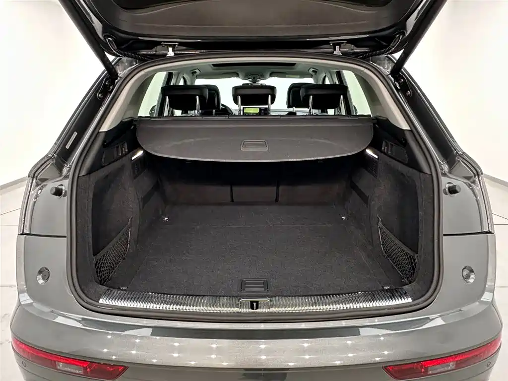 Audi Q5L 2022 — фото 26