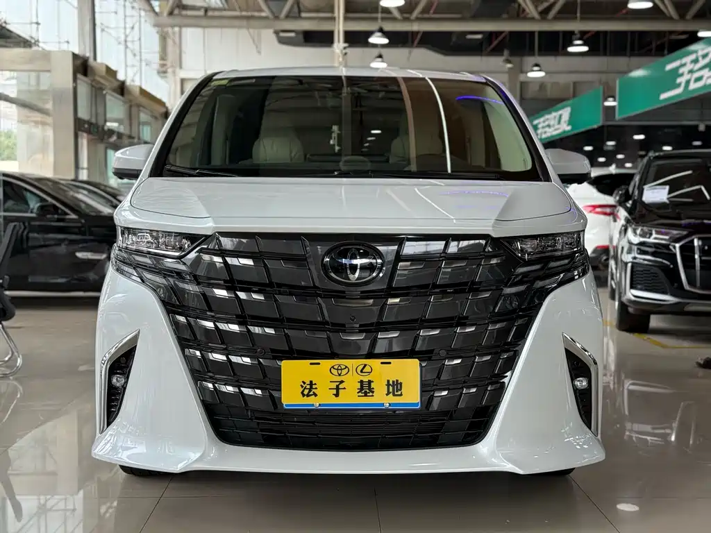 Toyota Alphard 2024 — фото 2