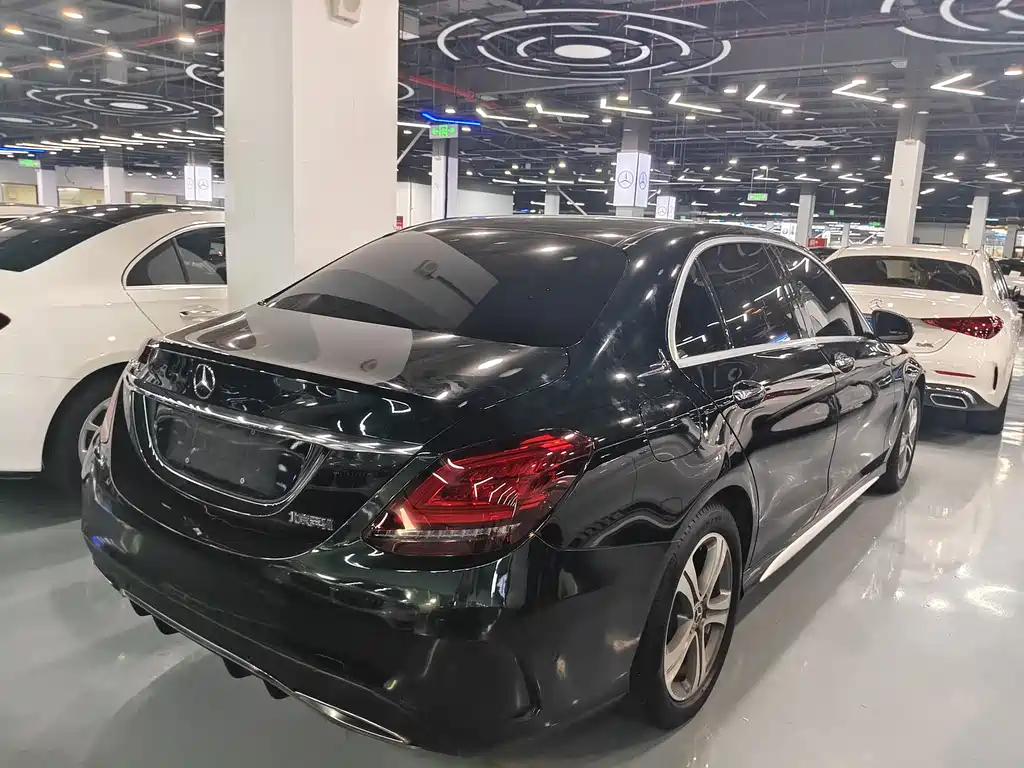 Mercedes-Benz C-Class 2020 — фото 17