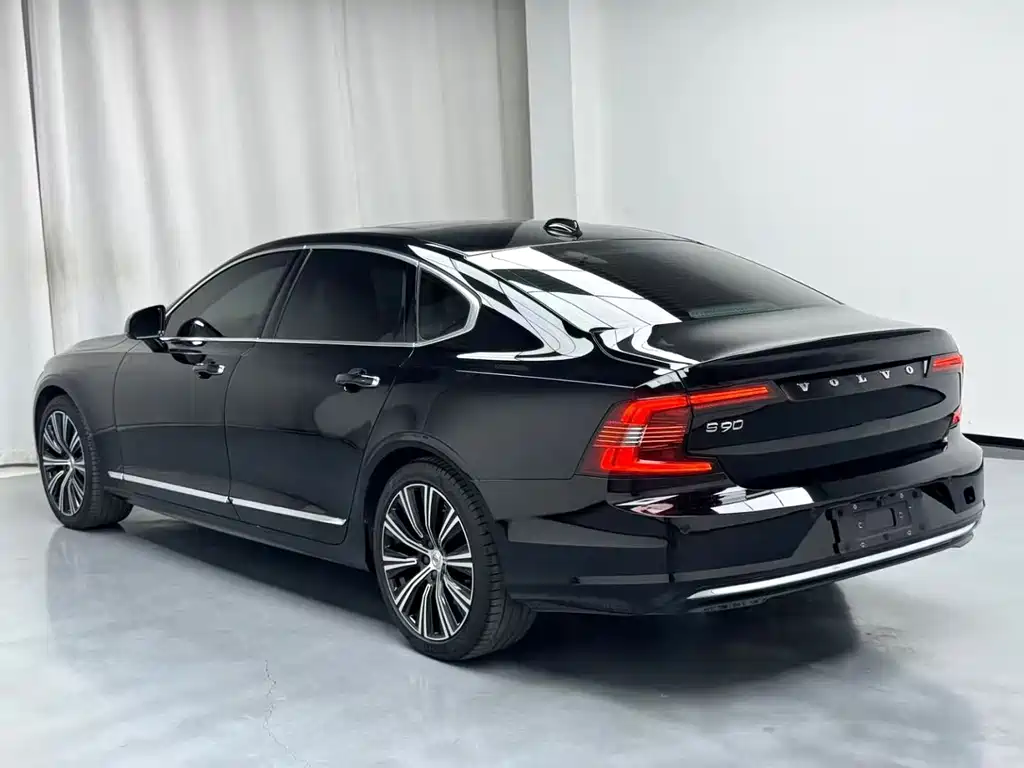 Volvo S90 2021 — фото 8