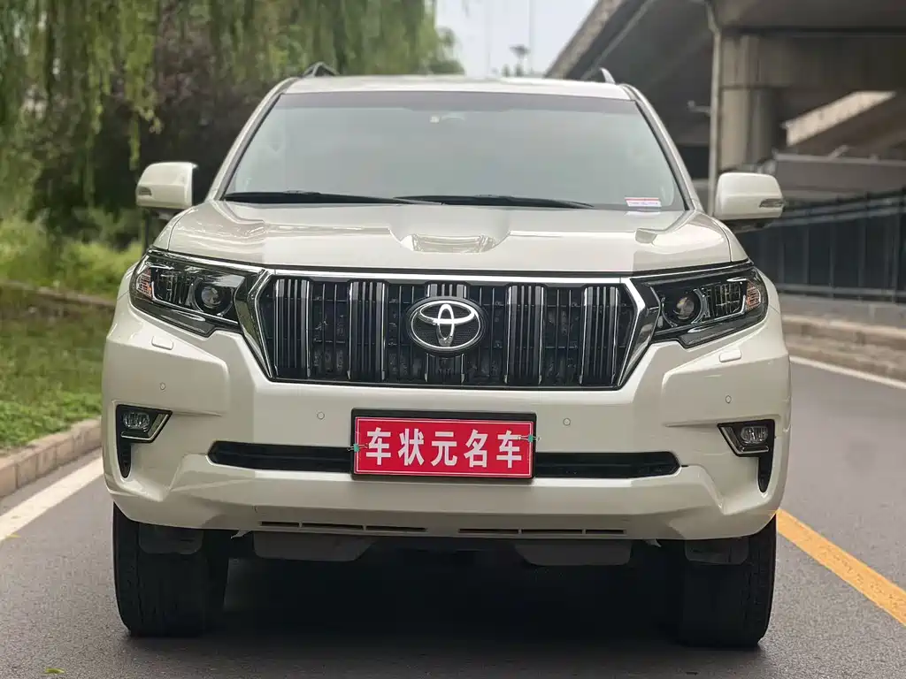 Toyota Prado 2019 — фото 2