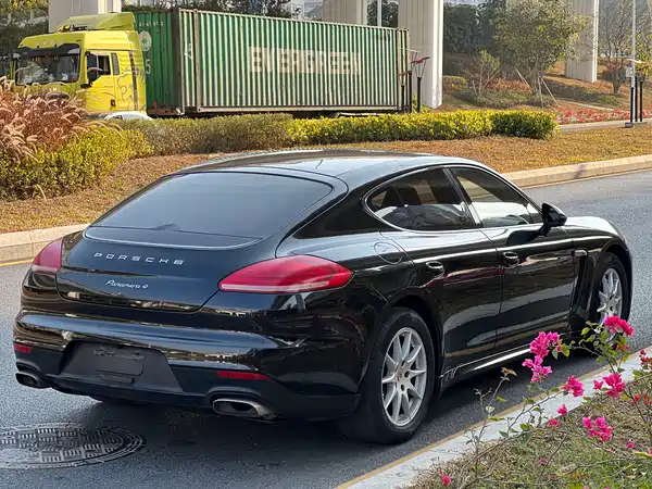 Porsche Panamera 2014