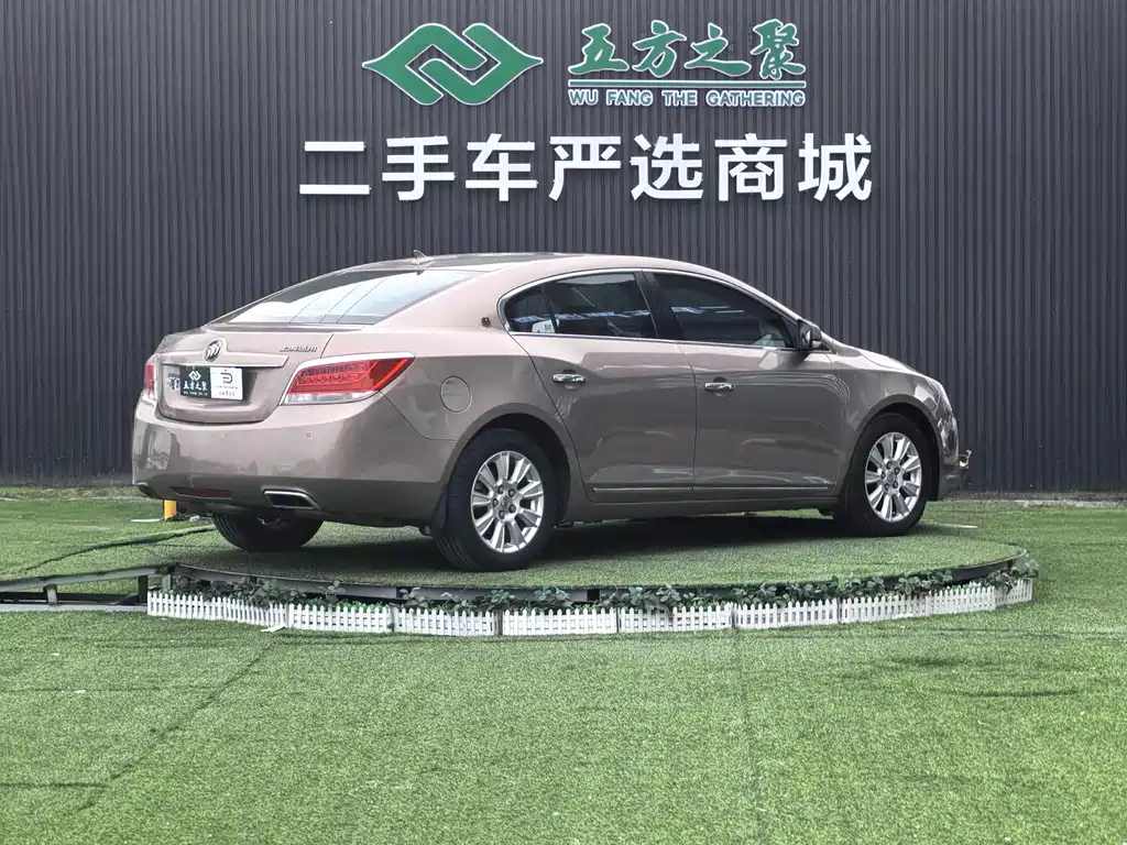 Buick LaCrosse 2012 — фото 19