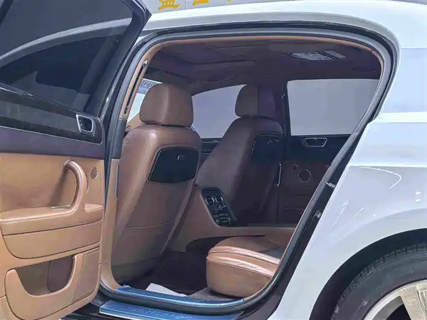 Bentley Flying Spur 2012