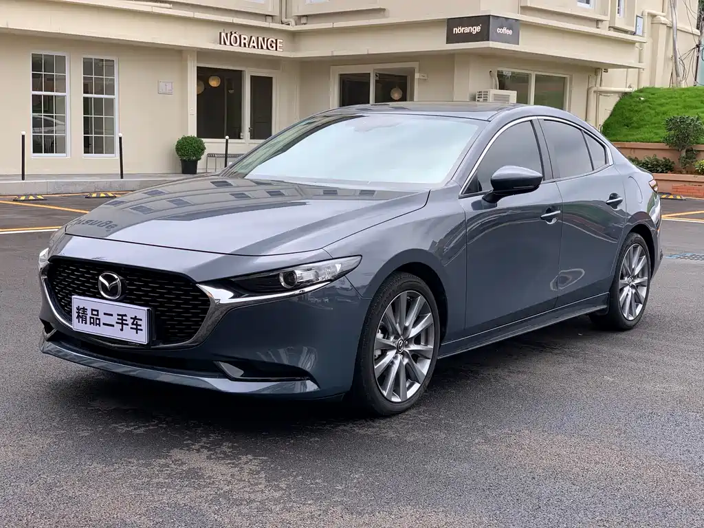 Mazda 3 Axela 2024