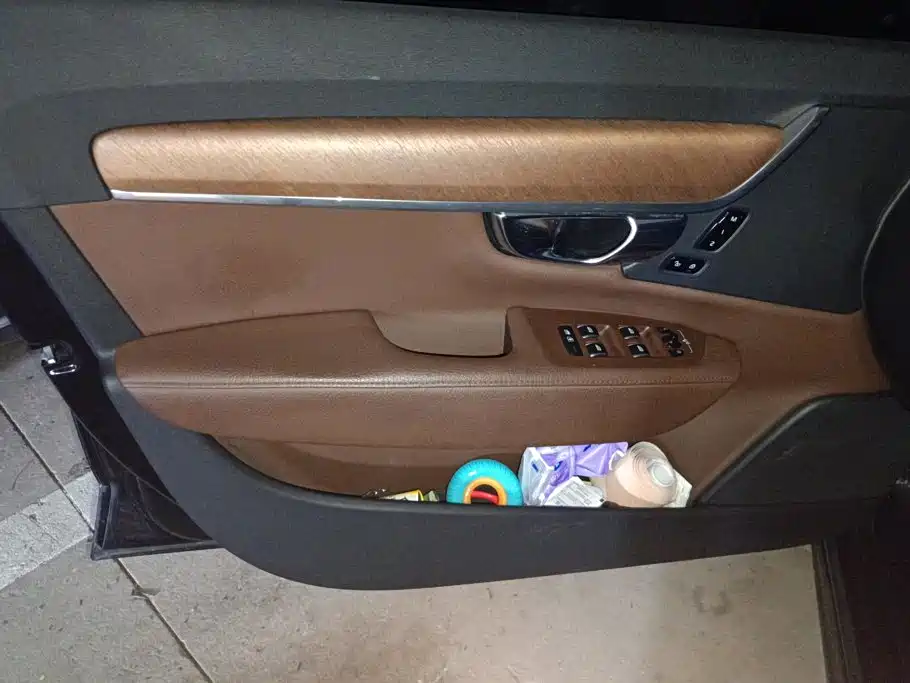 Volvo S90 PHEV 2020