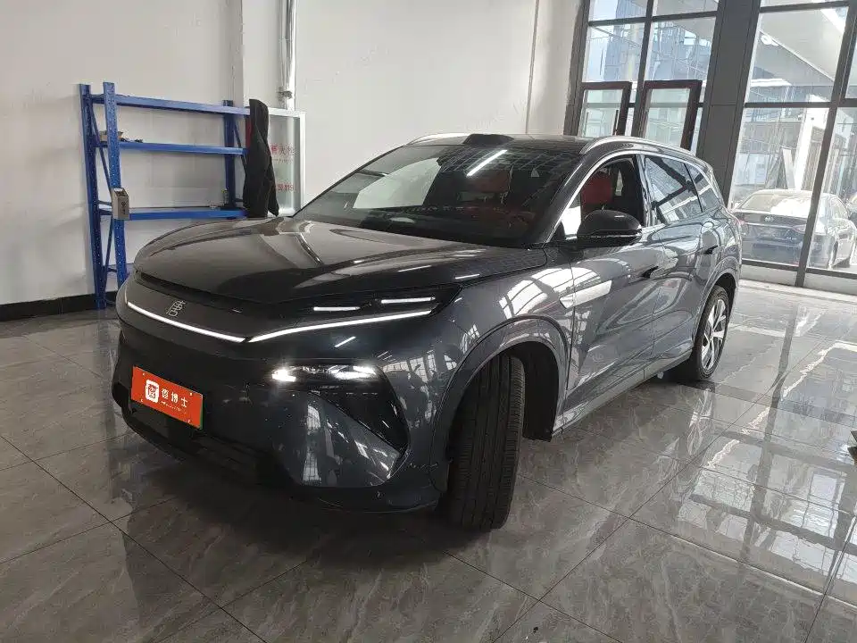 BYD Tang L 2025 — фото 1