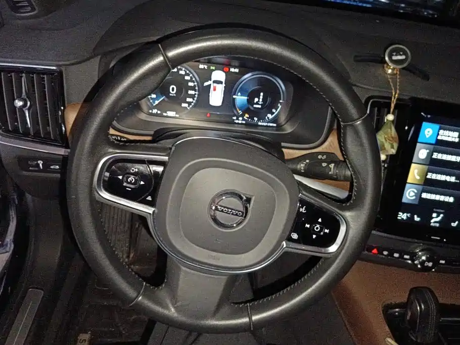 Volvo S90 PHEV 2020 — фото 15