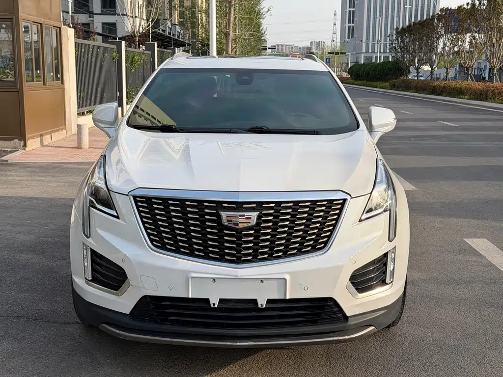 Cadillac XT5 2020 — фото 2