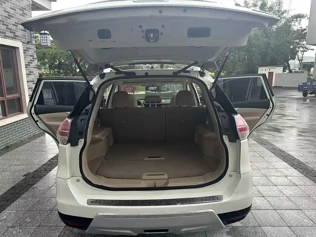 Nissan X-Trail 2015 — фото 16