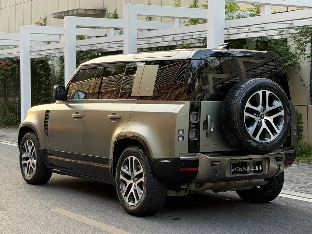 Land Rover Defender 2021 — фото 3