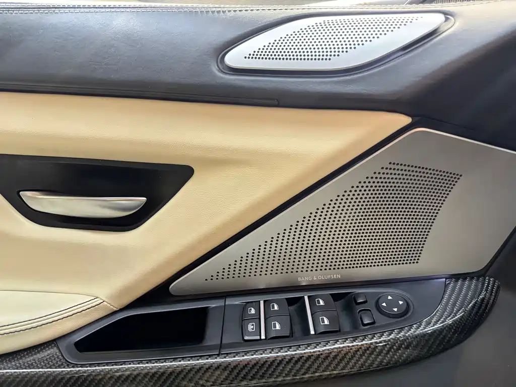 BMW M6 2016 — фото 17