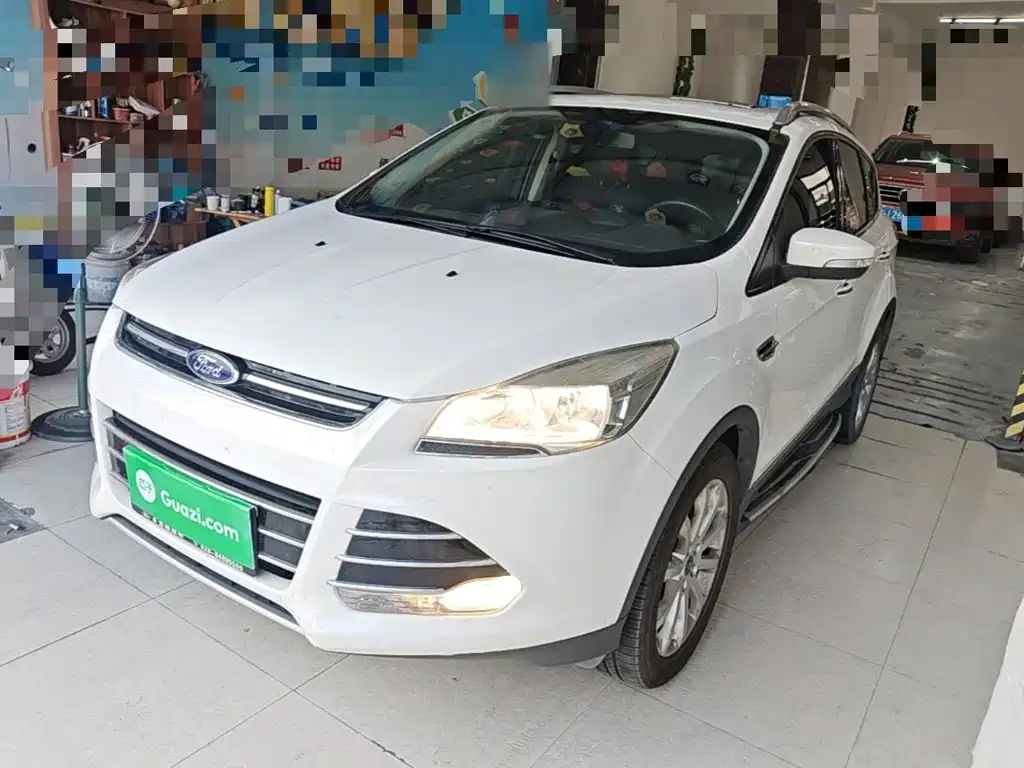 Ford Kuga 2015