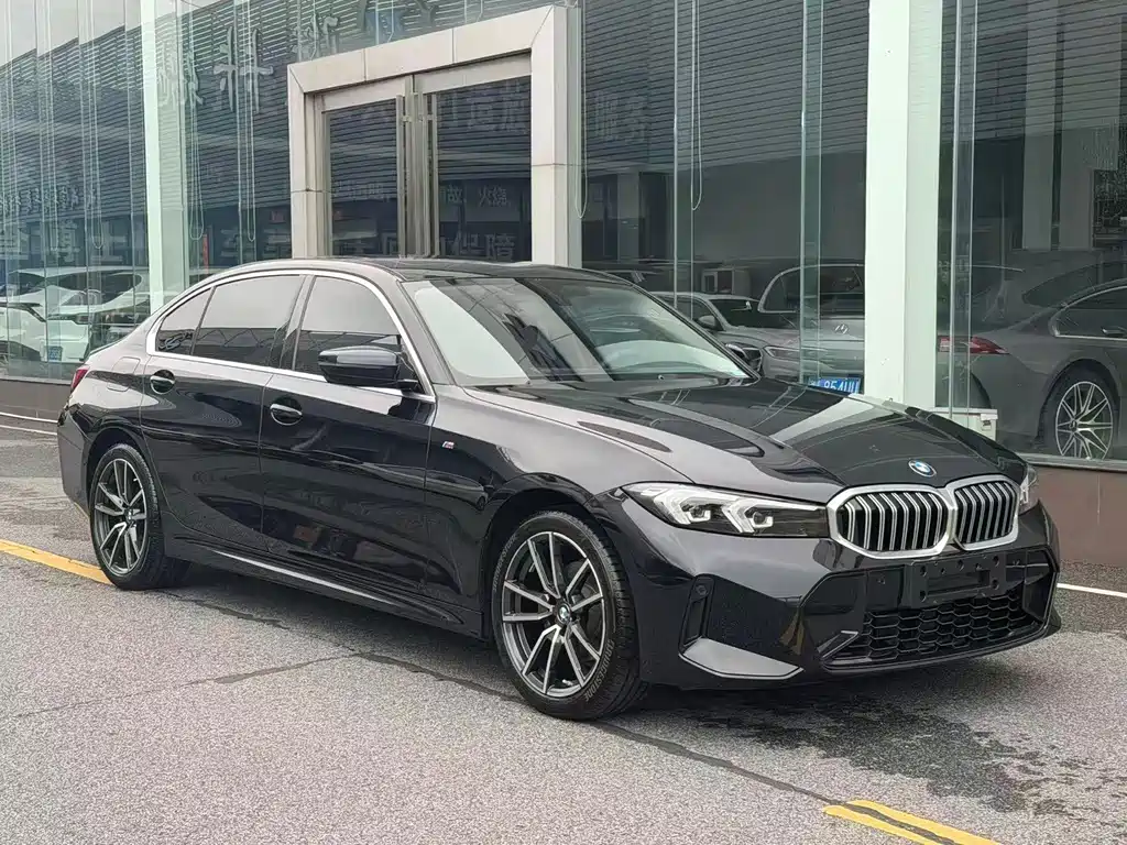 BMW 3 Series 2023