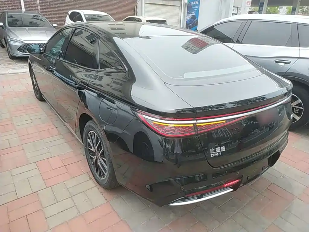 BYD Seal 07 DM-i 2025 — фото 5